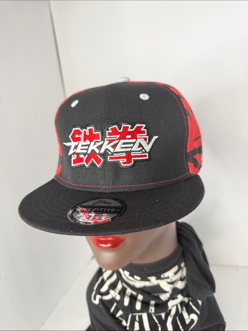 Tekken Namco Red Tiger Stripe HGC Fitted Hat Size 7 1/2 Black Red Gaming Cap NWT